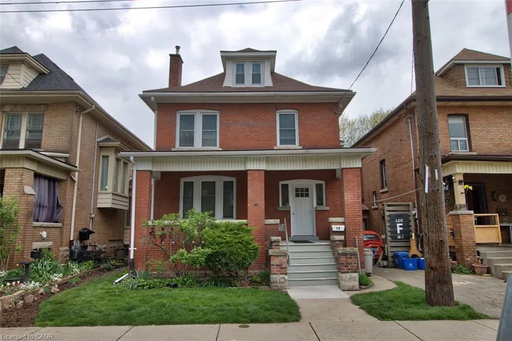70 Spadina Avenue #2
