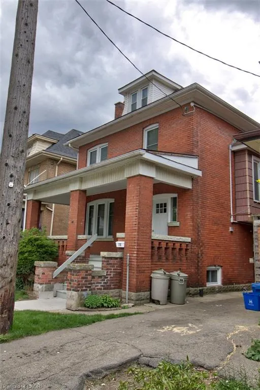 70 Spadina Avenue #2