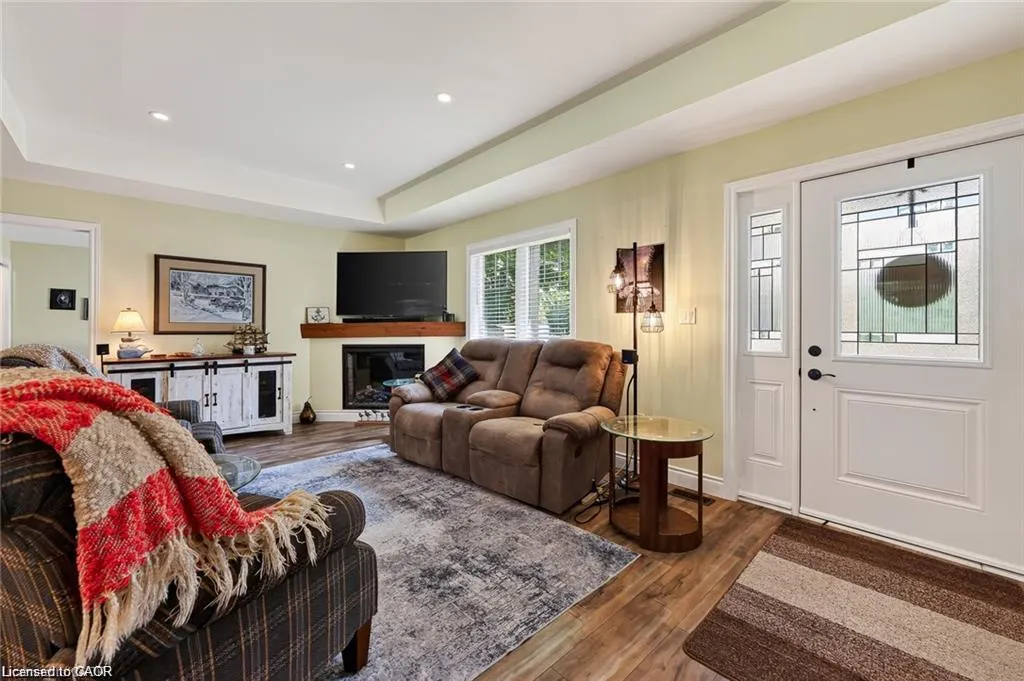 729 6th Concession Rd Enr