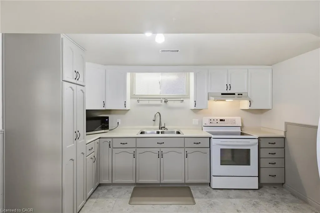 26 Alexander Avenue