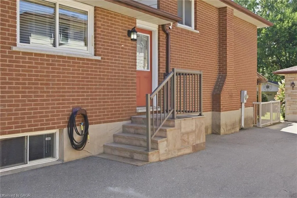26 Alexander Avenue