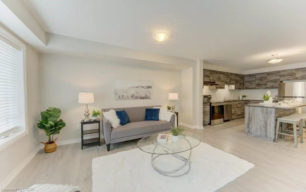 35 Bank Swallow Crescent