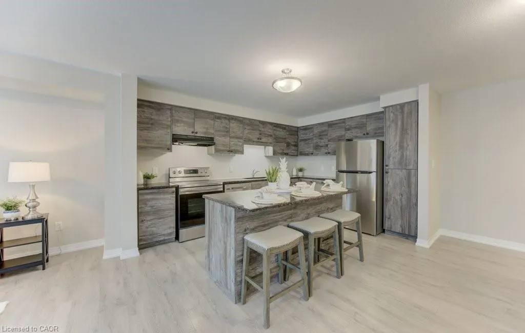 35 Bank Swallow Crescent