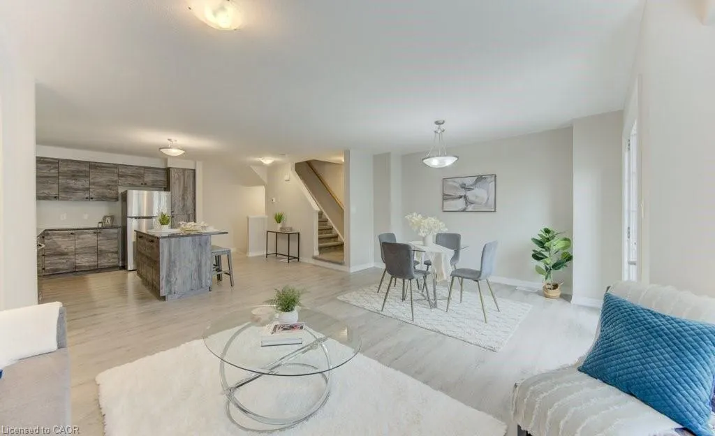 35 Bank Swallow Crescent