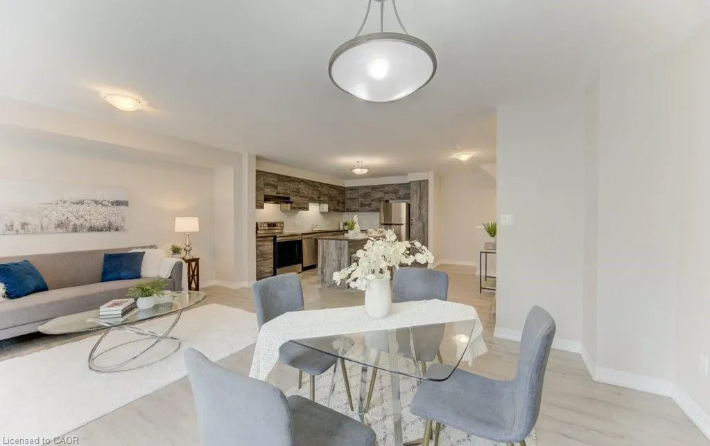 35 Bank Swallow Crescent