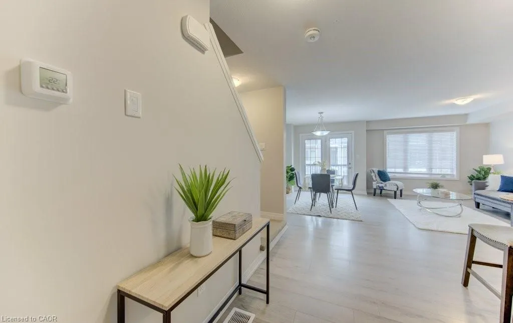 35 Bank Swallow Crescent