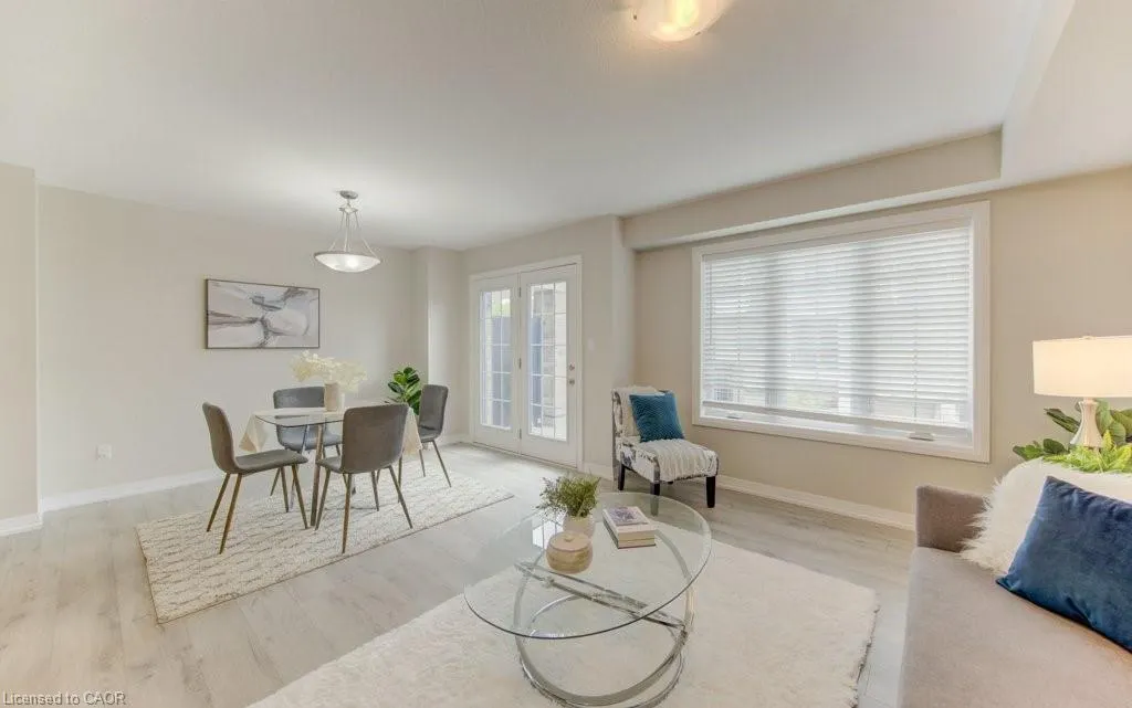 35 Bank Swallow Crescent