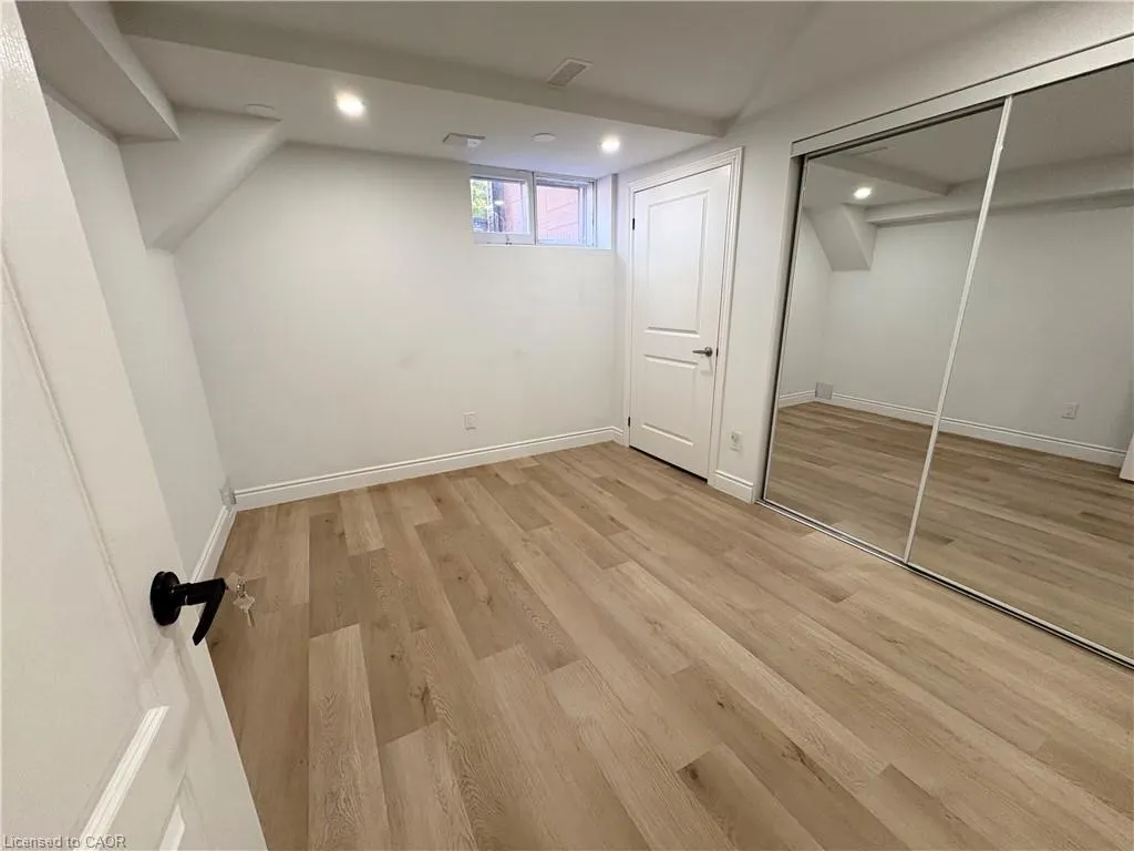 292 Woodward Avenue #LOWER