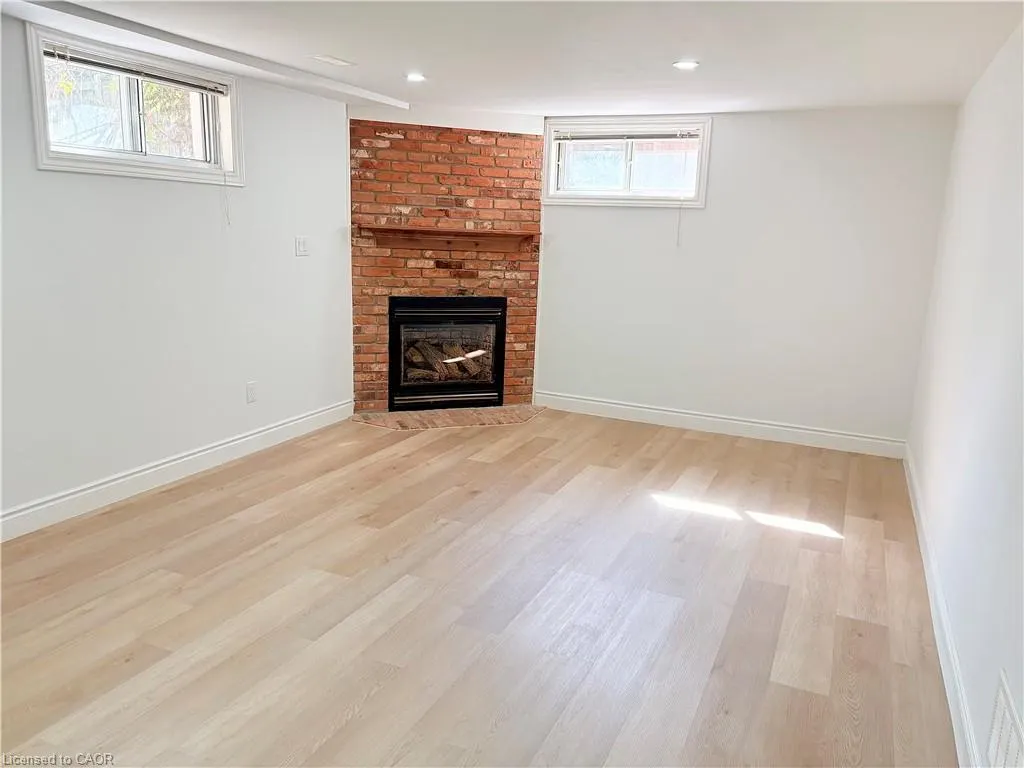 292 Woodward Avenue #LOWER
