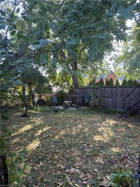 209 George Street #3