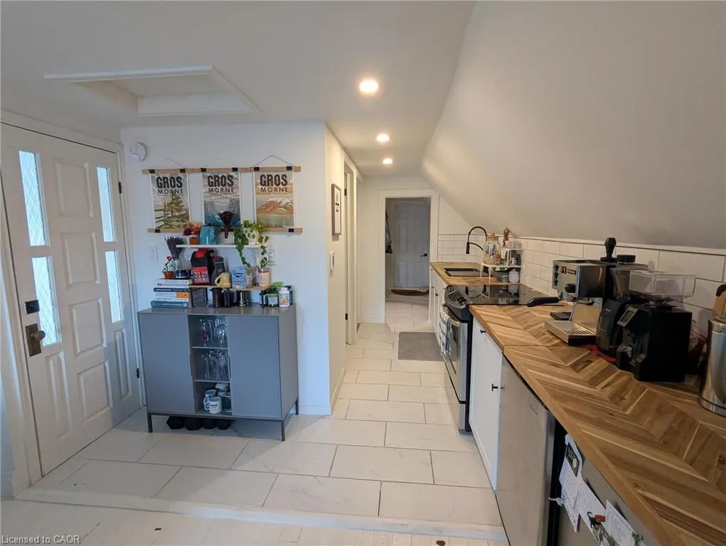209 George Street #3