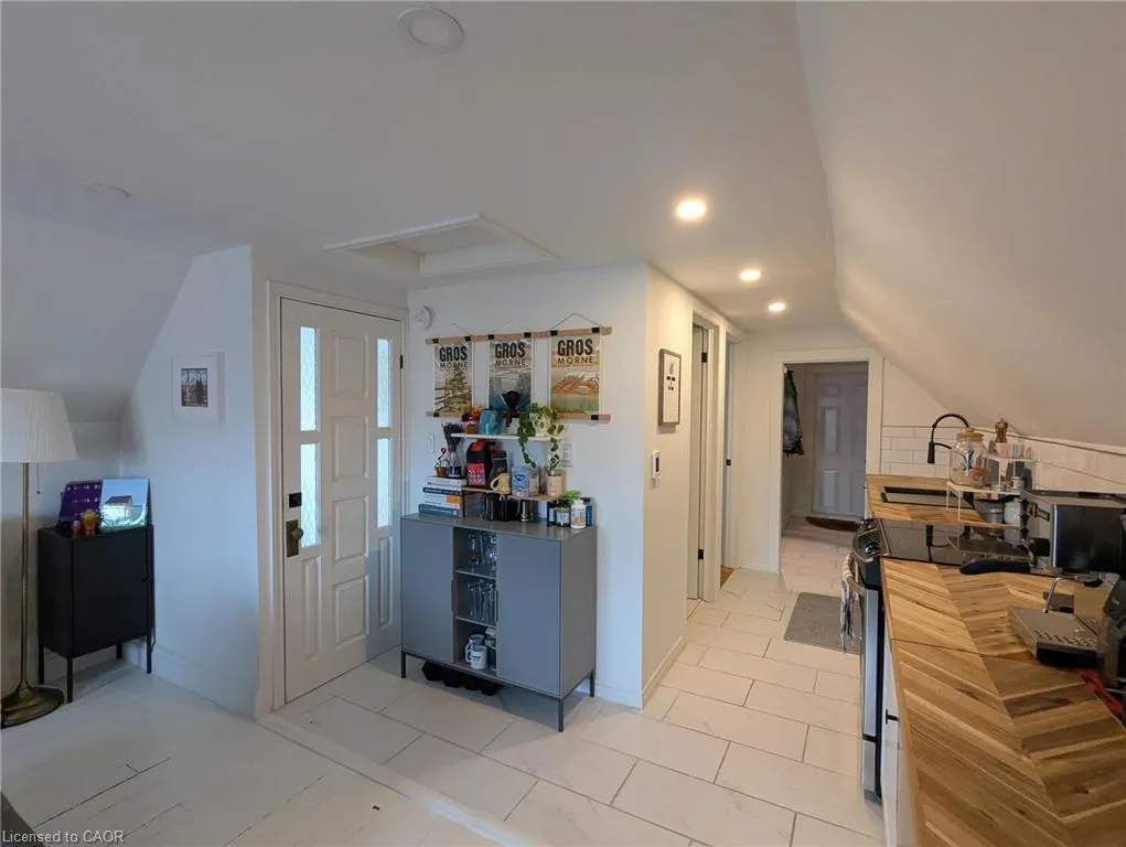 209 George Street #3