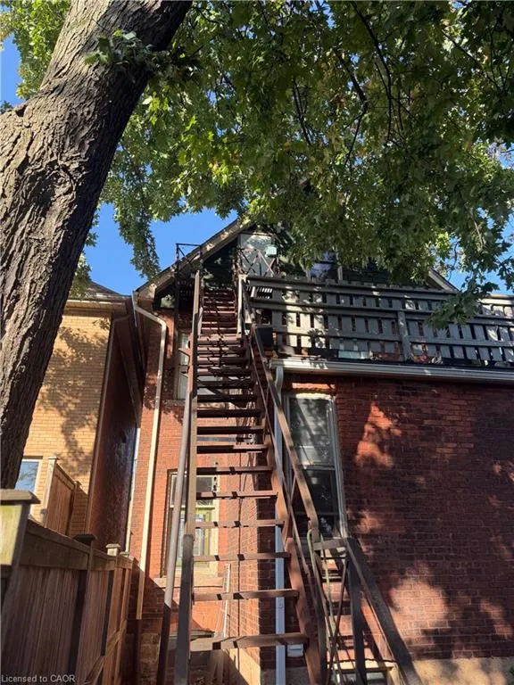 209 George Street #3