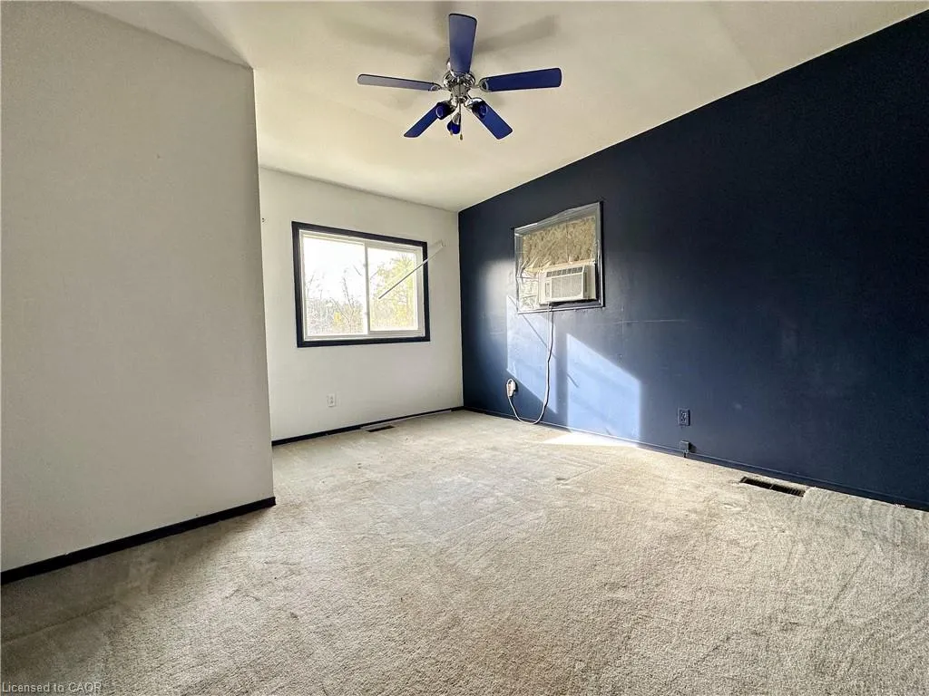 49 Ridge Road E