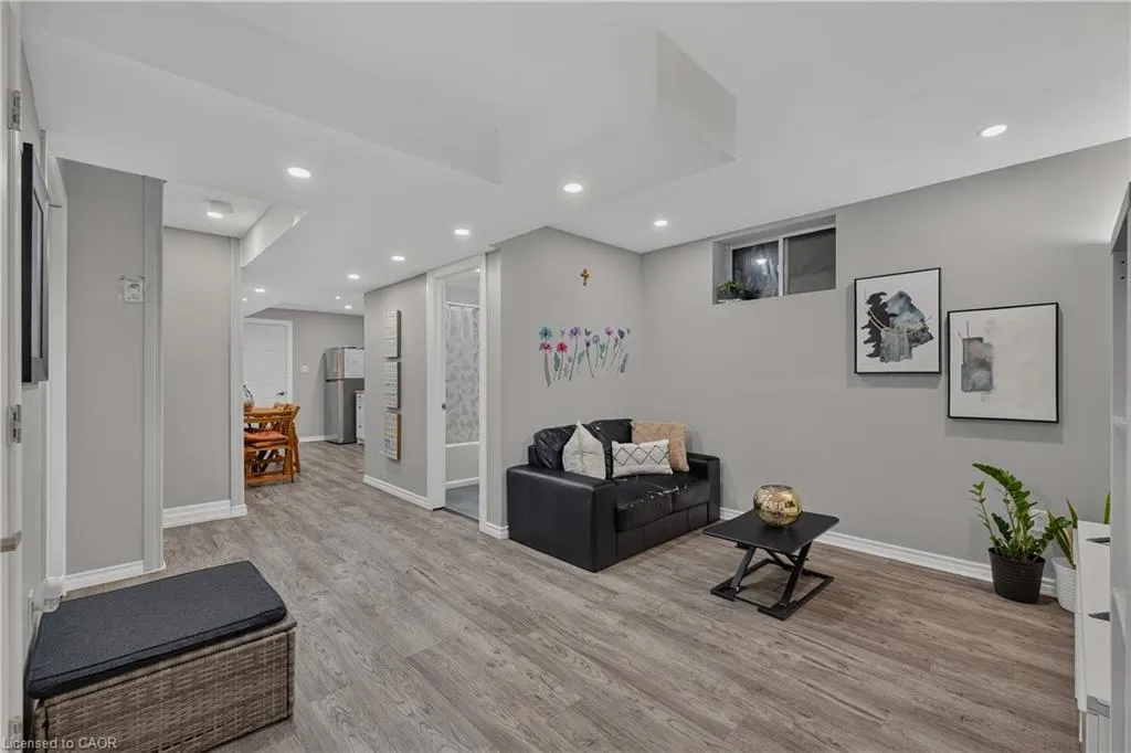 268 Birkinshaw Road