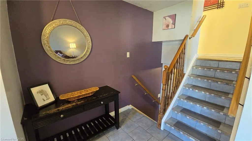 7 Jade Court