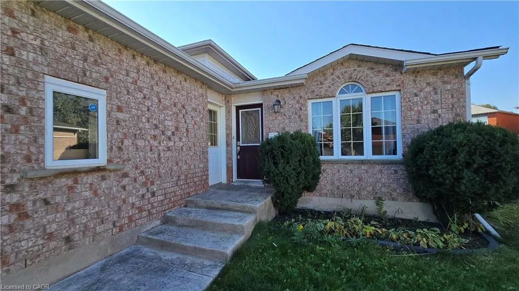 7 Jade Court