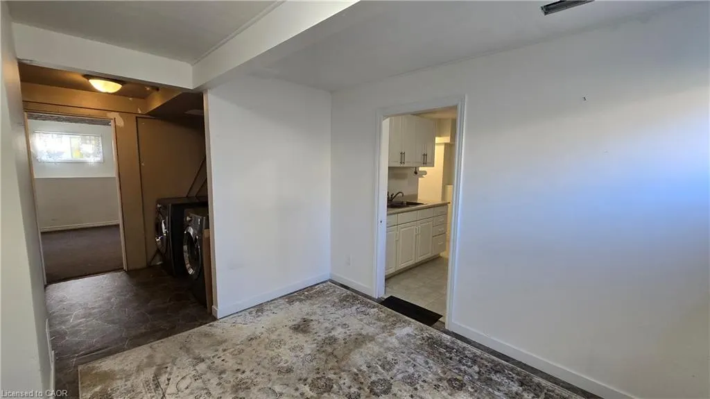7 Jade Court