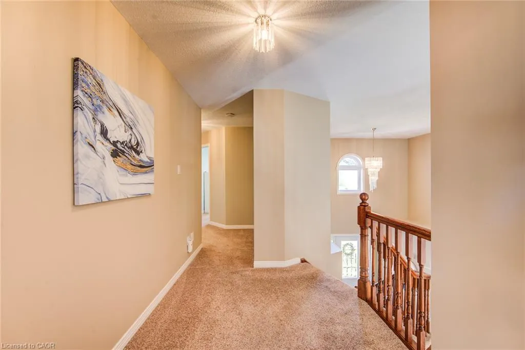 39 Oliver Court SE