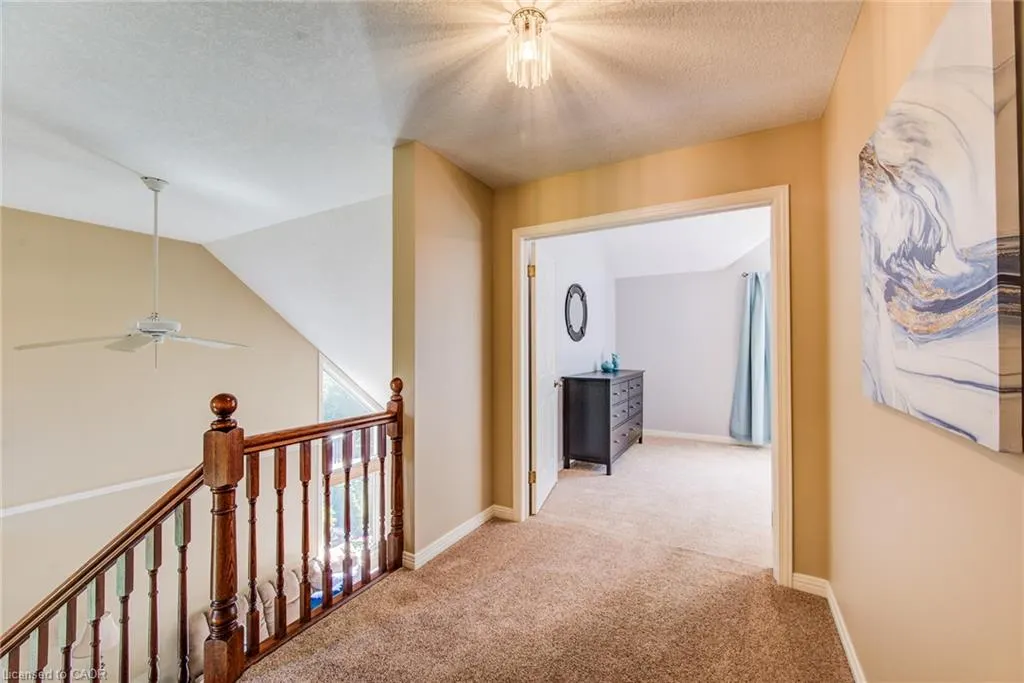 39 Oliver Court SE