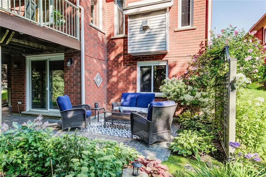 39 Oliver Court SE
