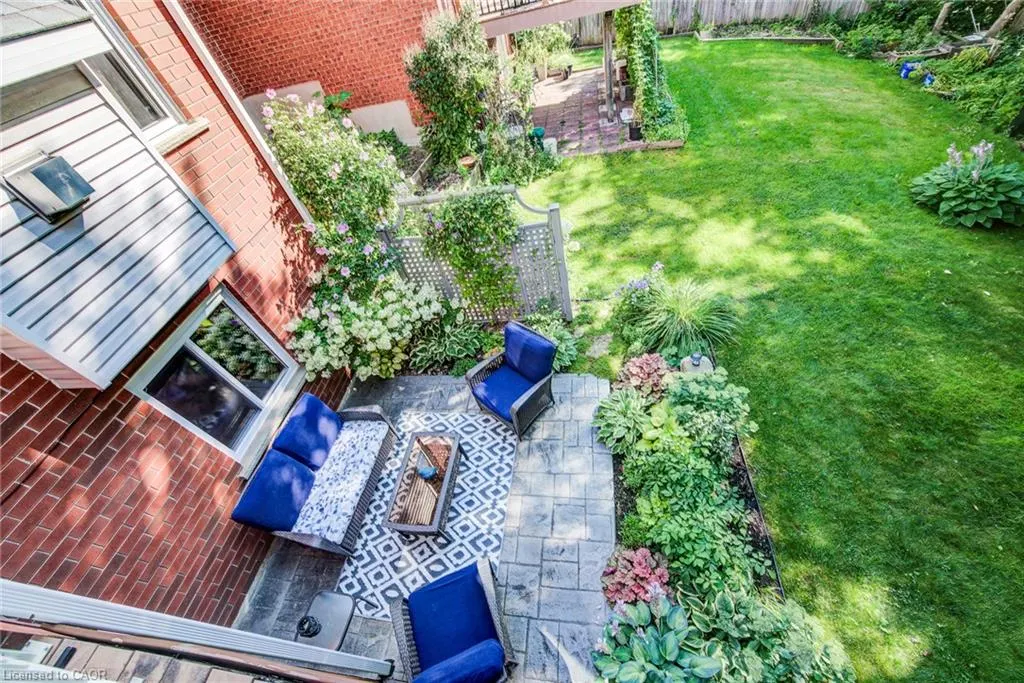 39 Oliver Court SE