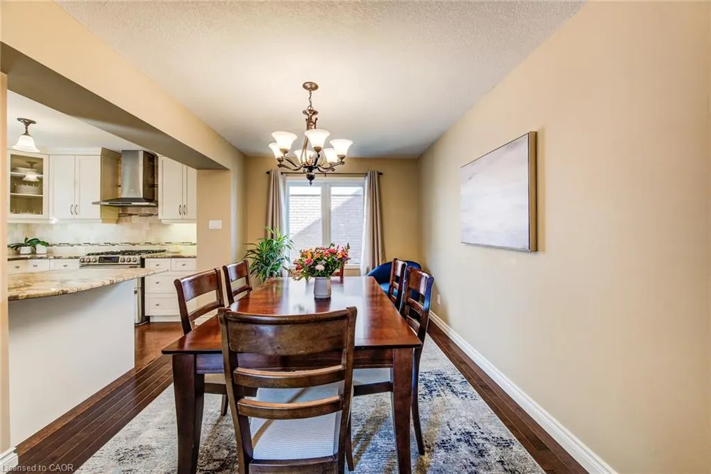 39 Oliver Court SE