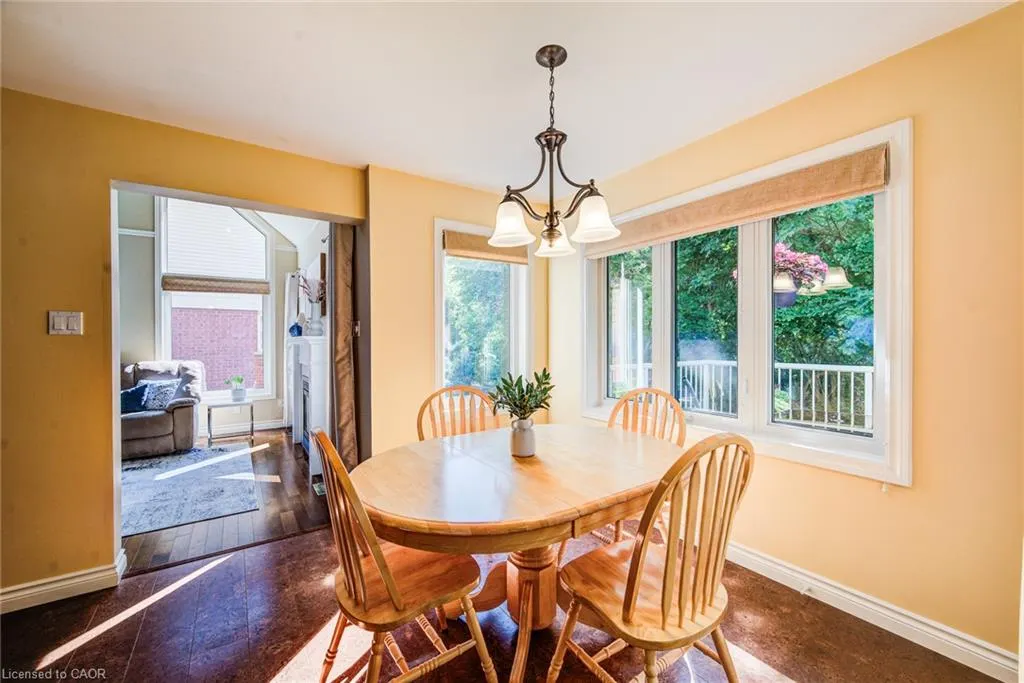 39 Oliver Court SE