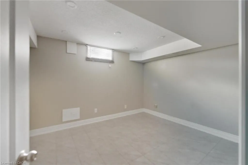 100 Beddoe Drive #25