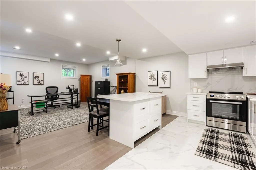 3168 Watercliffe Court