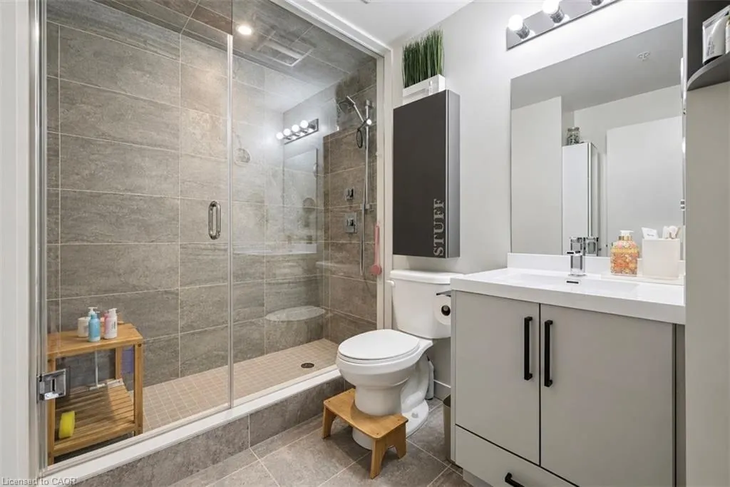 2081 Fairview Street #1101
