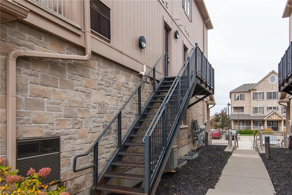 1460 Highland Road W #7H