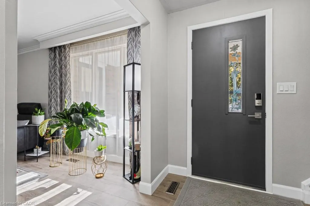 1247 Nottingham Avenue