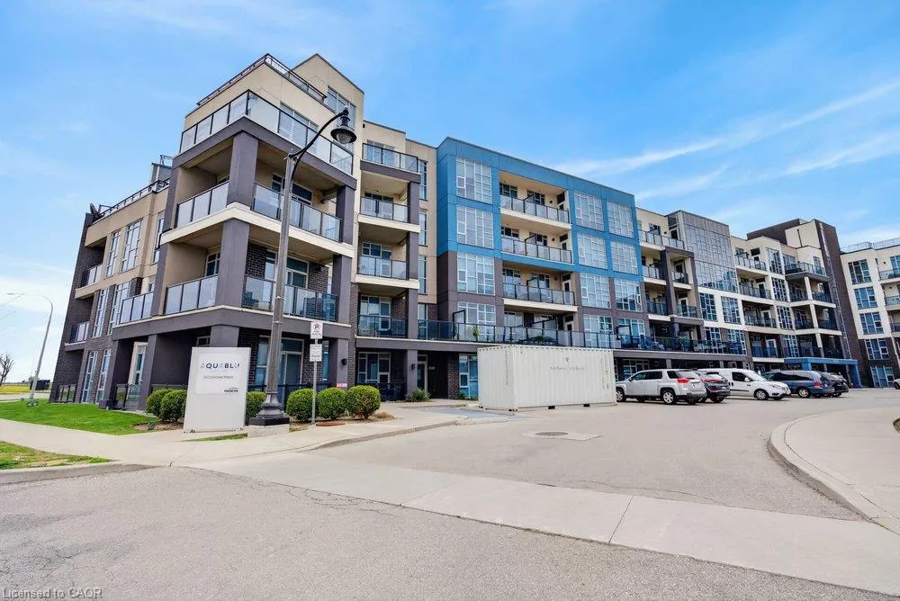 10 Concord Place #209
