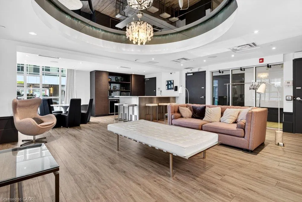 10 Concord Place #209