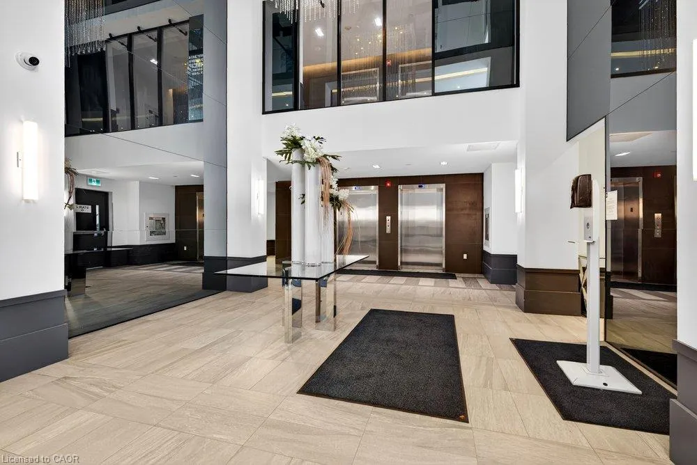10 Concord Place #209