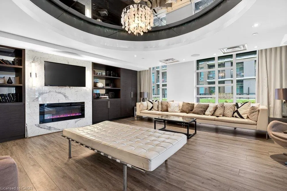10 Concord Place #209