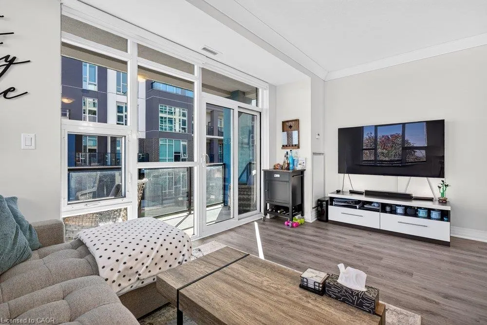 10 Concord Place #209