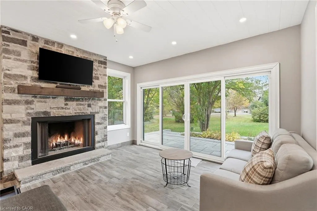 5448 Appleby Line