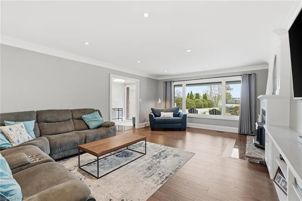 5448 Appleby Line