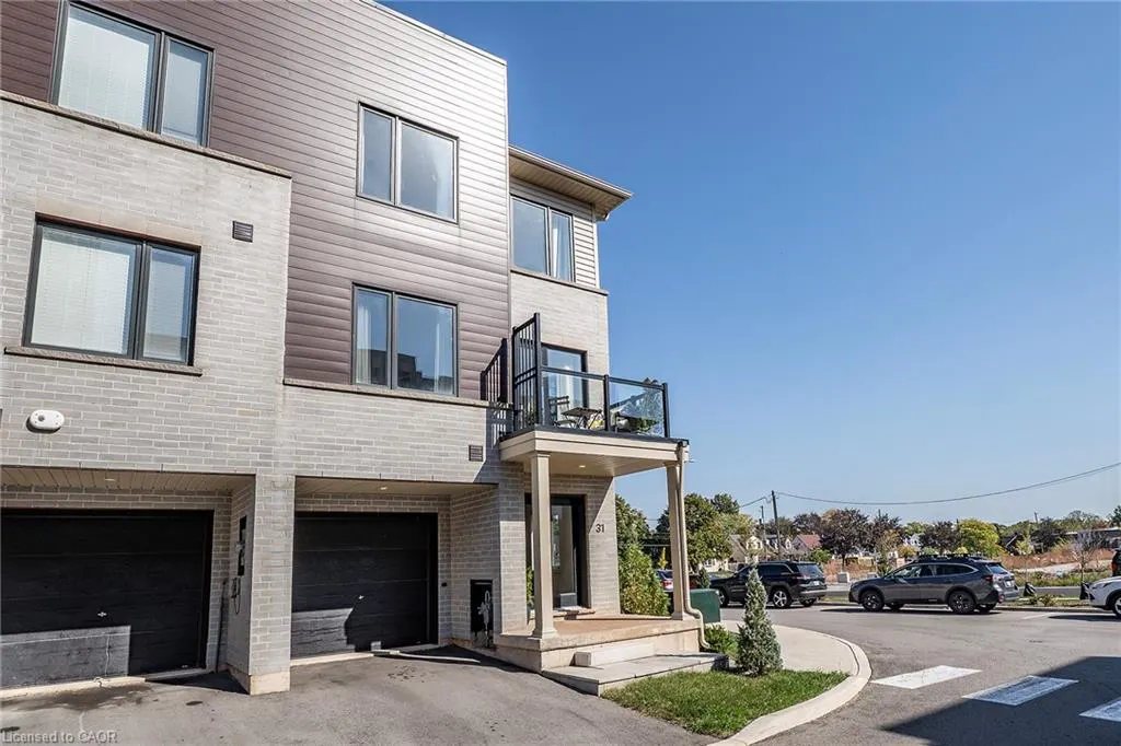 31 Dryden Lane