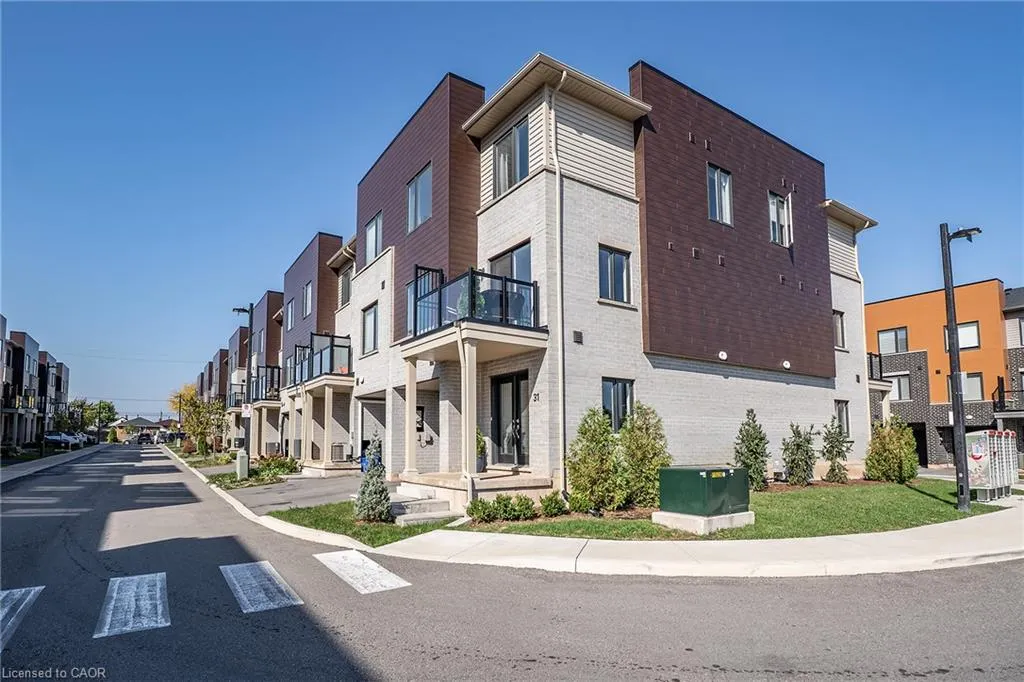 31 Dryden Lane