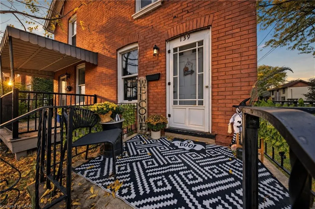 139 Superior Street