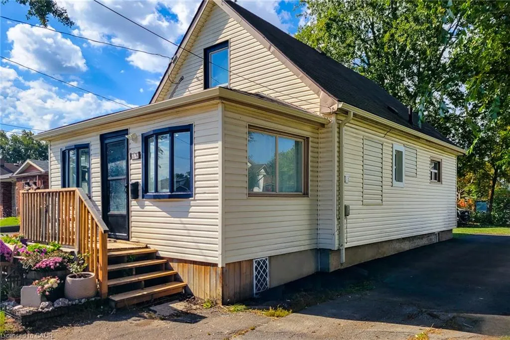 38 Clifford Avenue