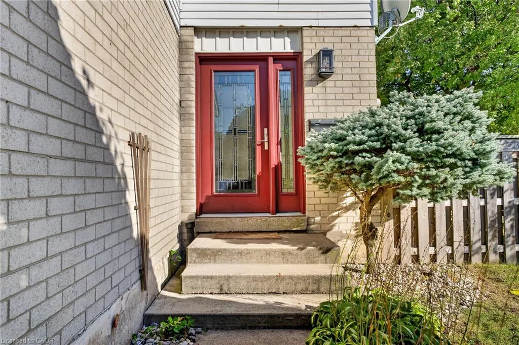 76 Golden Orchard Drive
