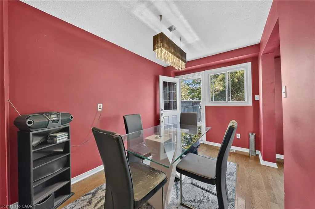 76 Golden Orchard Drive