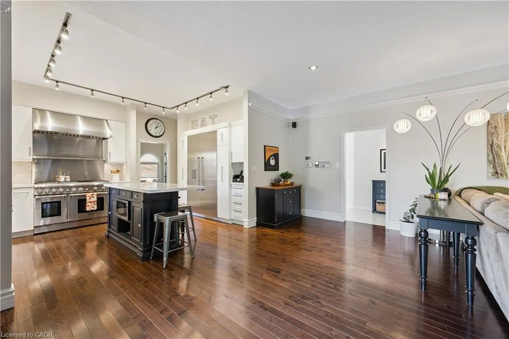 44 Brewster Place