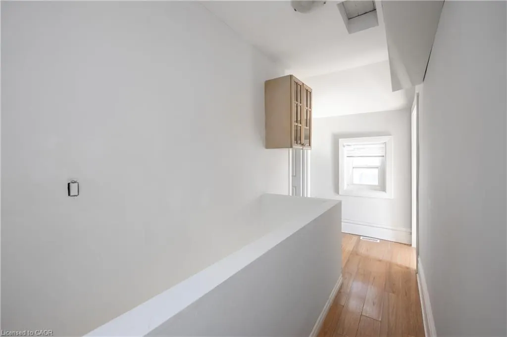 292 Fares Street