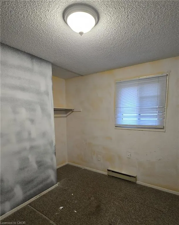 11 Debby Crescent