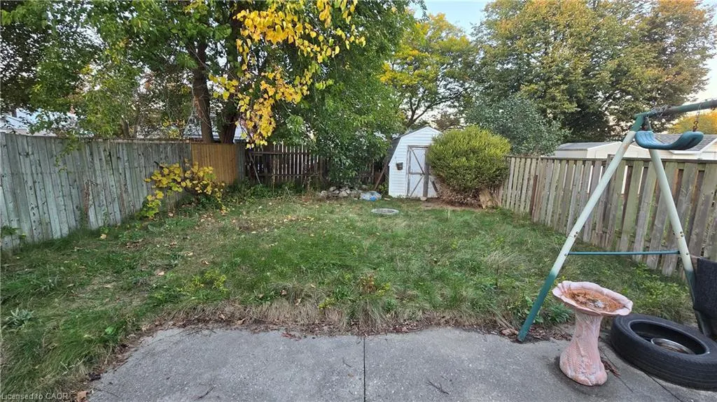 11 Debby Crescent